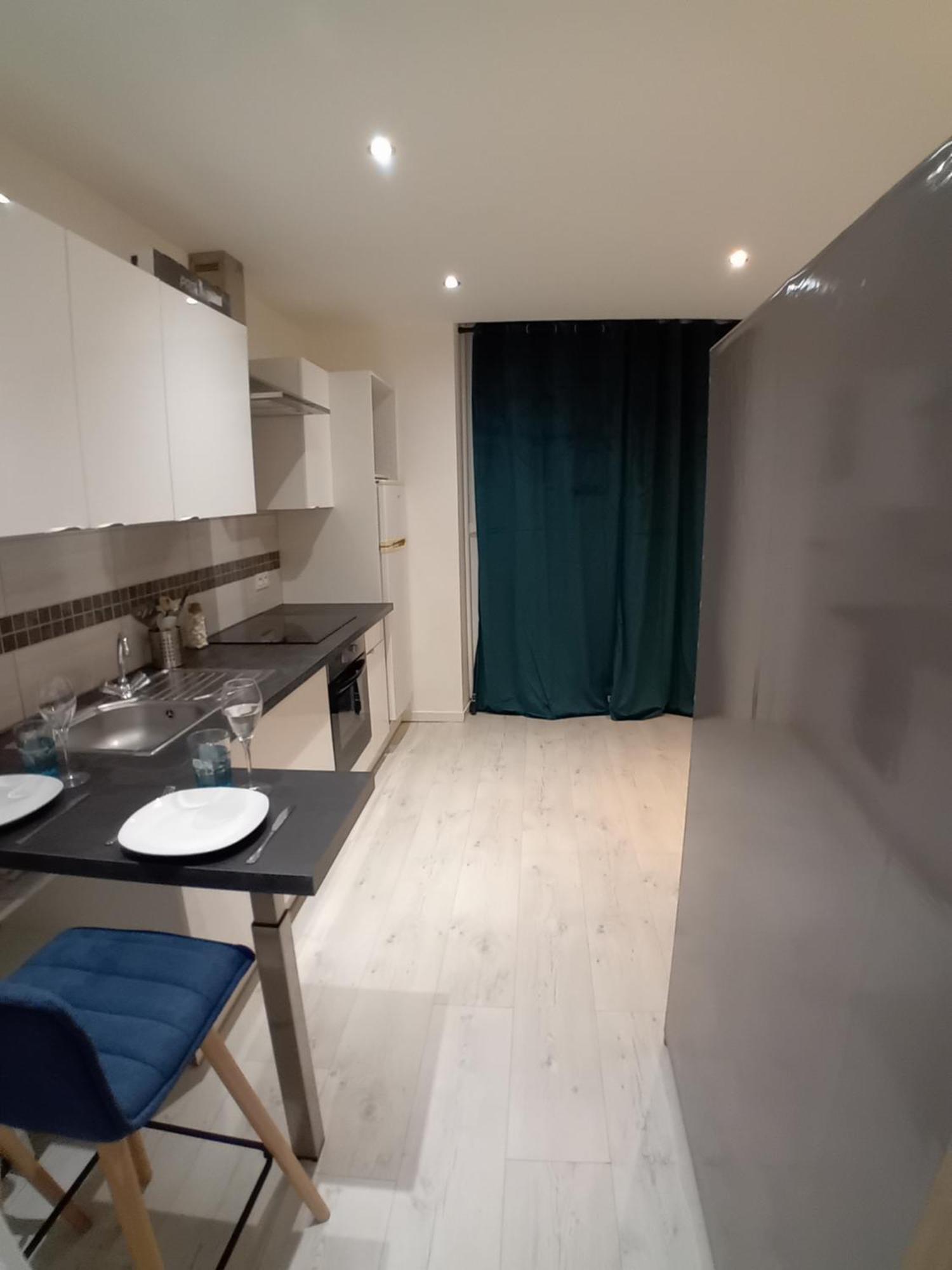 Apartment A Deux Pas De La